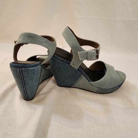 Naughty Monkey Denim Chunky Wedge Size 8 - Picture 3 of 3